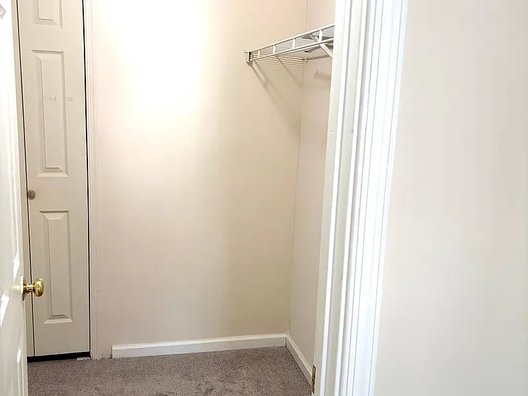 1003 Simsbury Ct — Photo 24