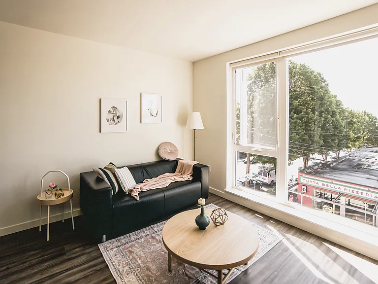 Ori Stone Way Apartments — Photo 4
