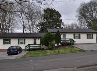 204 Rosedale St, Athens, TN 37303