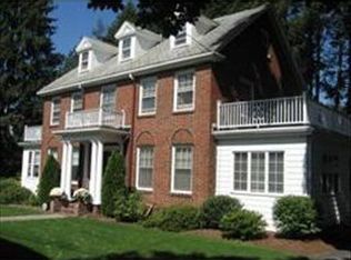 239 Ward St, Newton, MA 02459