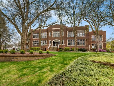 2006 Wealthy St SE APT 208, Grand Rapids, MI, 49506