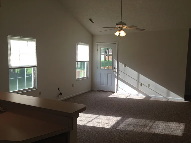 115 A & B Dell Acres — Photo 3