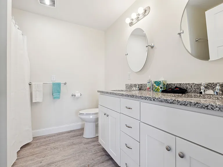 128 Ashworth Ave #308 — Photo 16