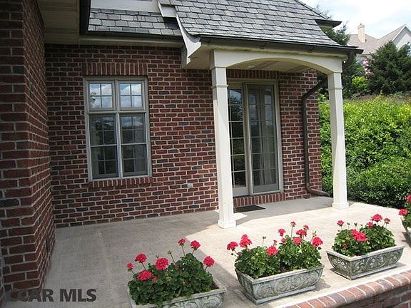 Private Master Bedroom Patio