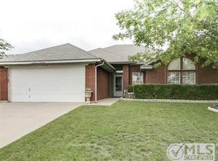 7736 Pear Tree Ln, Watauga, TX 76148