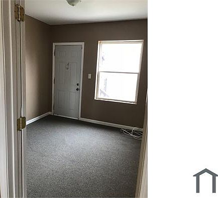 3rd image of 2414 W 61st St #1