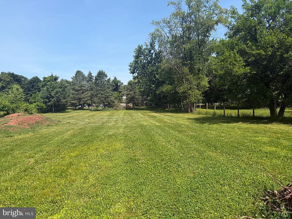 2nd image of 181 W 7th Ave Lot A