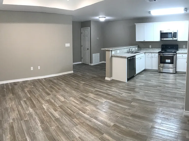 158 Granger Dr #1 — Photo 7