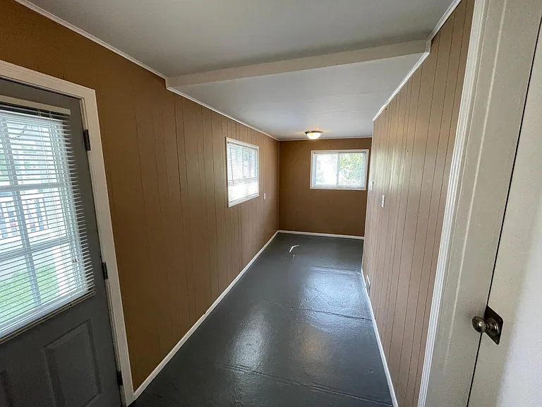 1627 Blaine Ave — Photo 19
