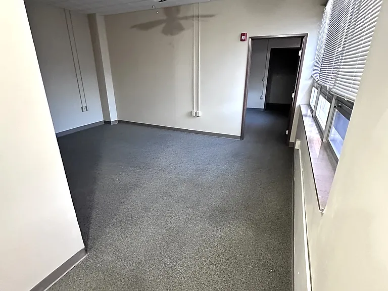 Madison Street Apartments — Photo 19