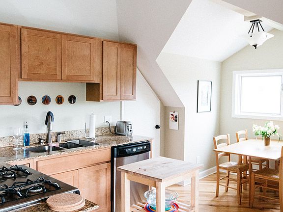 2nd image of 3254 Hennepin Ave APT 3