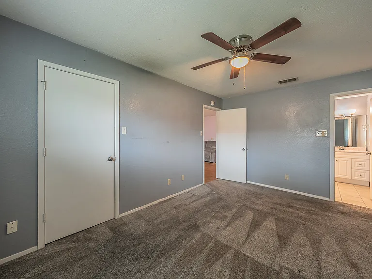 5003 Maryanna Way #D — Photo 10