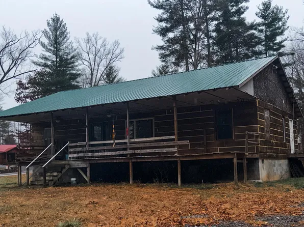 365 Four Oaks Ln, Caldwell, WV 24925