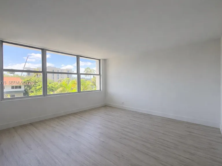 16565 NE 26th Ave #3C — Photo 16