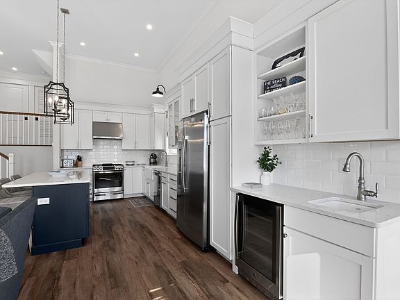 5th image of 4218 Asbury Ave