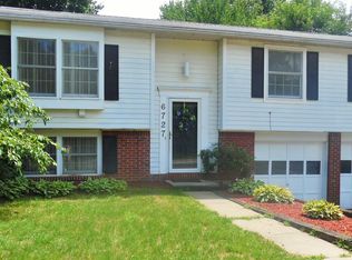 6727 Brint Rd, Sylvania, OH 43560