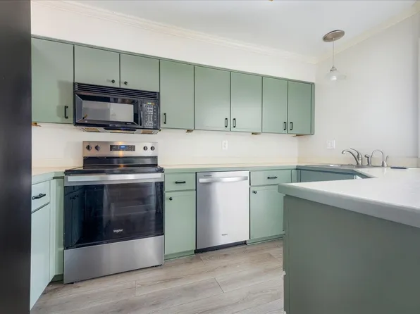 10 S Idlewild St APT 4, Memphis, TN 38104