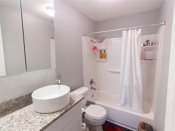 11 Benedict Ct, Greenwich, CT 06830