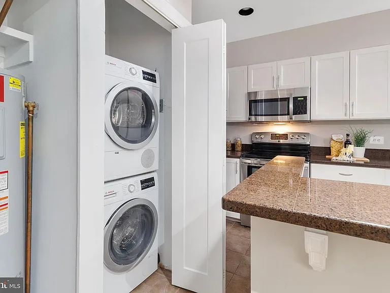 1840 California St NW #3A — Photo 7