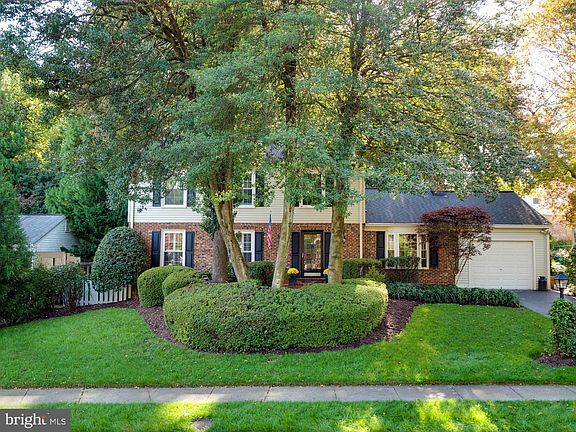 2nd image of 10821 Mount Vineyard Ct