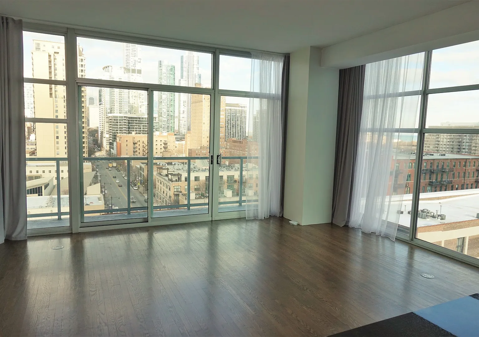 2 bed, 1278 sqft, $3,600 — Photo 4