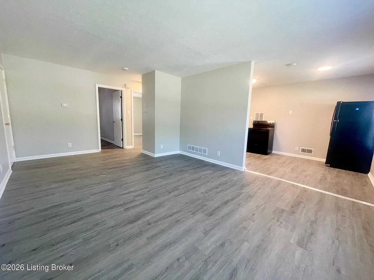 2 bed, 1.0 bath, 750 sqft, $925 — Photo 4