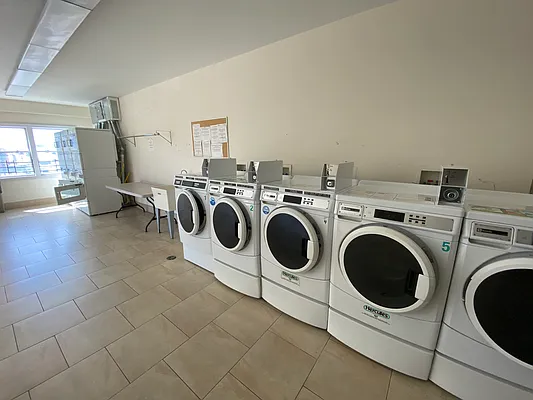 Rented by Voro, LLC | media 24