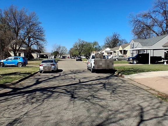 4th image of 1907 NW Kinyon Ave