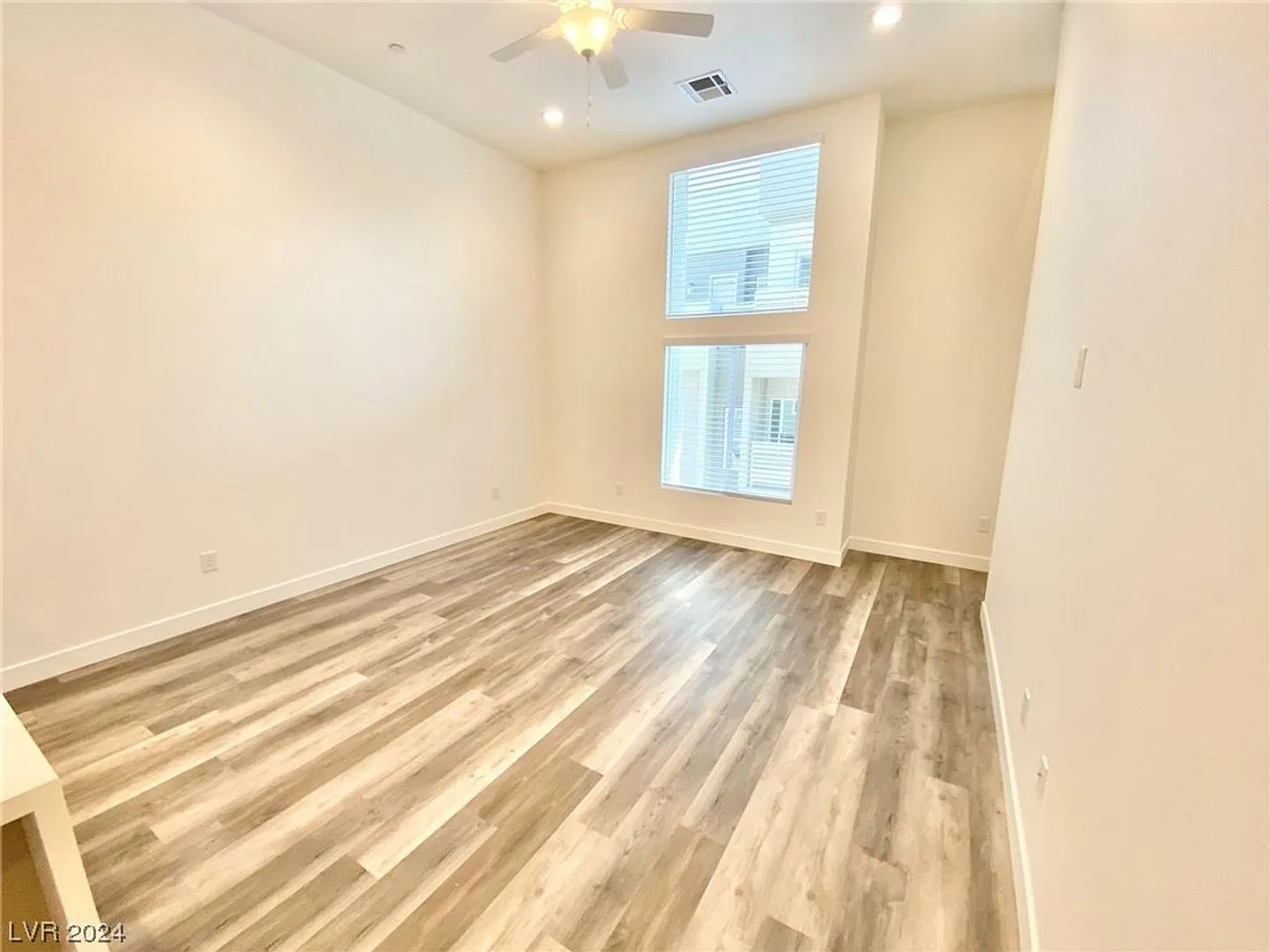 Elevated Living! Brand-New Townhome With Spectacular Rooftop Views — Photo 4