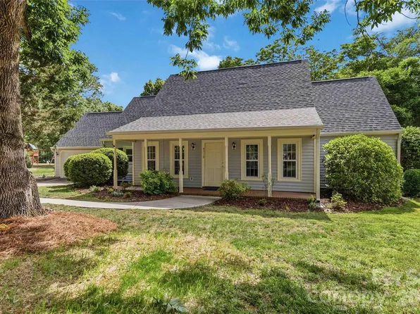 4710 Benridge Ln, Charlotte, NC 28226