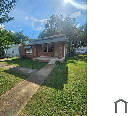 3 bed, 900 sqft, $1,400 — Photo 4