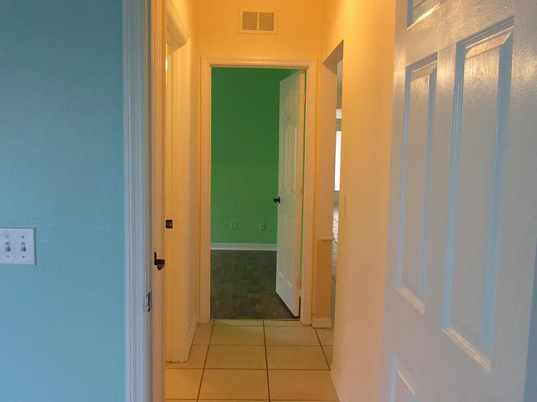 1065 Sedgewood Cir — Photo 25