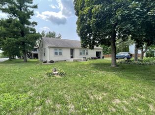 16 Margaret Ave, Fort Atkinson, WI 53538