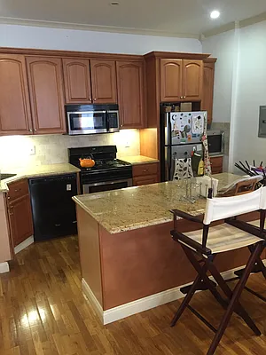 Rented by Bezell Group | media 18