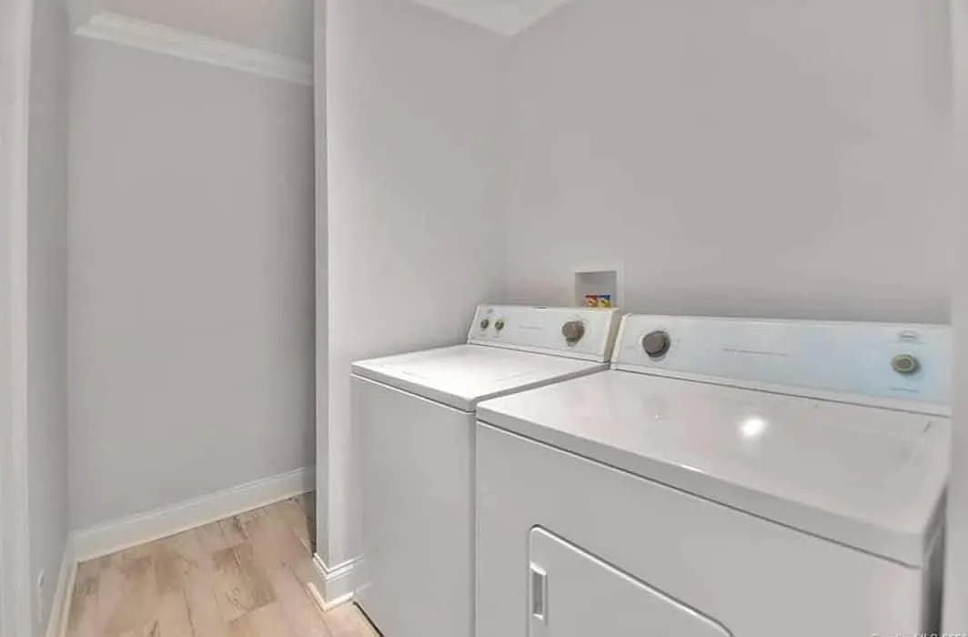 3 bed, 1346 sqft, $2,100 — Photo 4