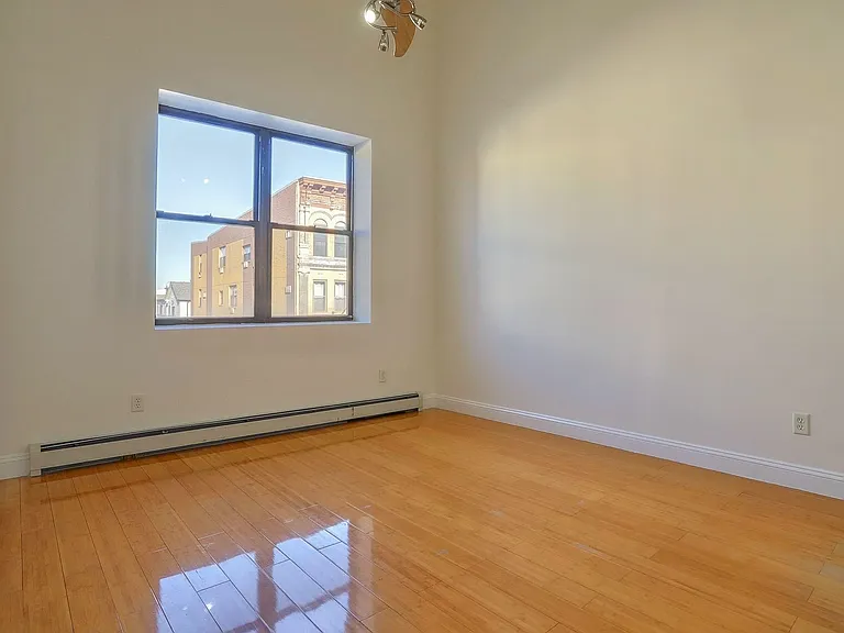 410 Central Ave #2D — Photo 6