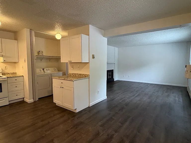 710 City Park Ave #A122 — Photo 6