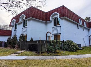 389 Birchwood Rd, Medford, NY 11763