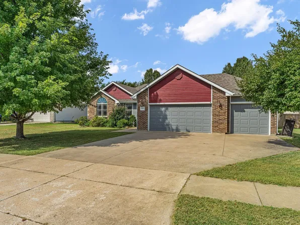 4423 SW Misty Harbor Ave, Topeka, KS 66610