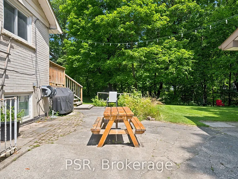 531 Rodd Ave #UPPER — Photo 26