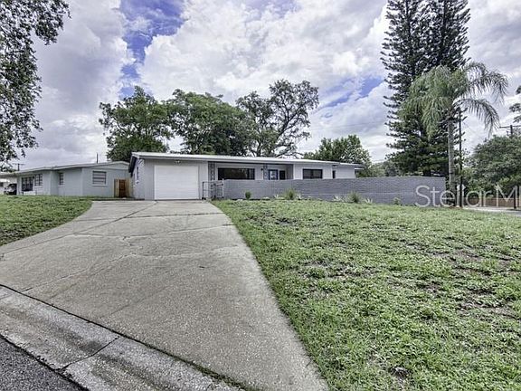 2nd image of 5301 Rainbow Dr