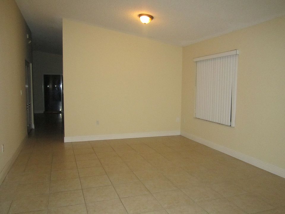 2nd image of 8726 NW 110th Ln