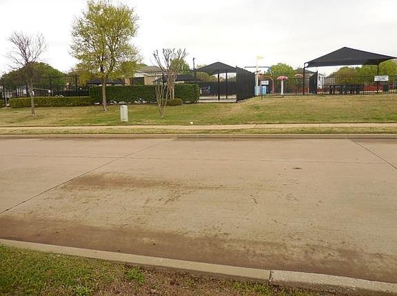 3rd image of 8404 Glen Falls Ln