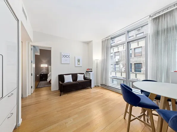 18 W 48th St APT 8D, New York, NY 10036