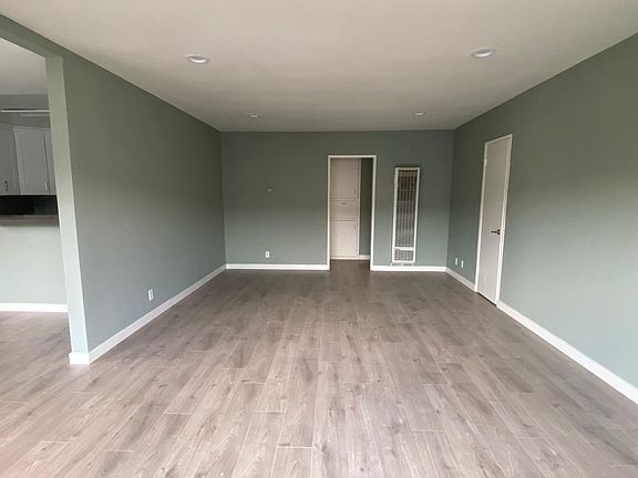 3rd image of 454 Riverdale Dr #8