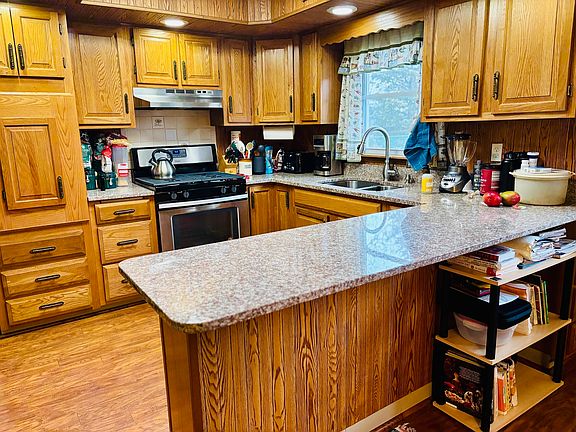 5th image of 1311 Amber Dr