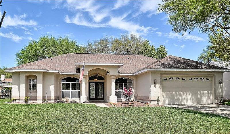 1st image of 7531 Lindenhurst Dr