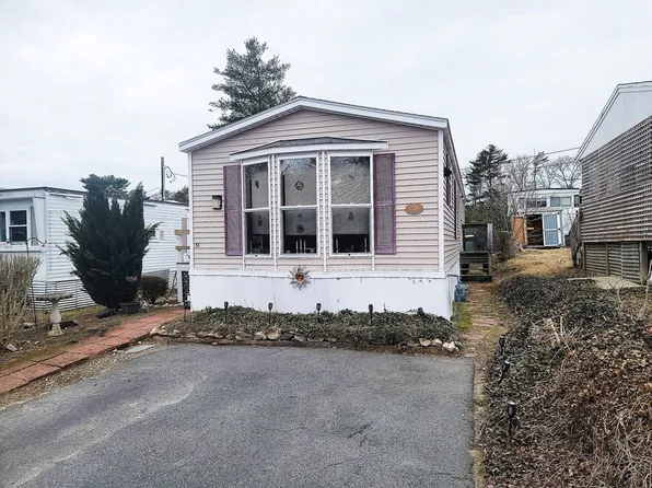 300 Falmouth Rd #51, Mashpee, MA 02649