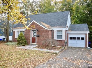 37 Tenafly Rd, Tenafly, NJ 07670