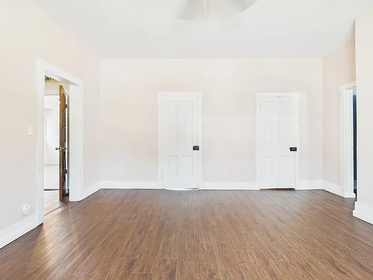 309 Broad St — Photo 11